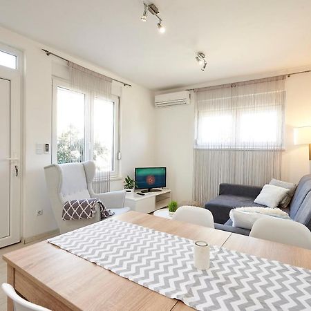 Apartmani Sara I Klara Trogir Buitenkant foto