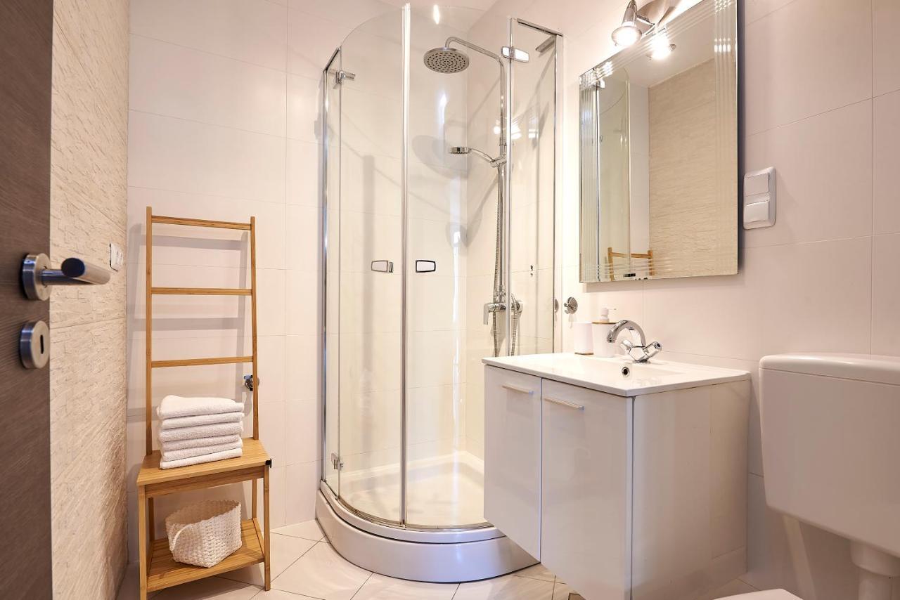 Apartmani Sara I Klara Trogir Buitenkant foto