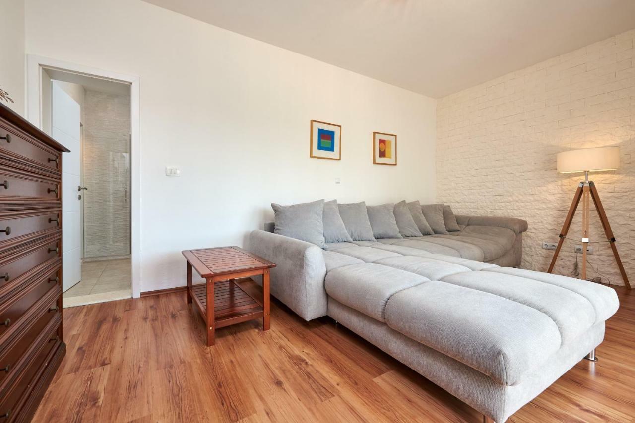 Apartmani Sara I Klara Trogir Buitenkant foto