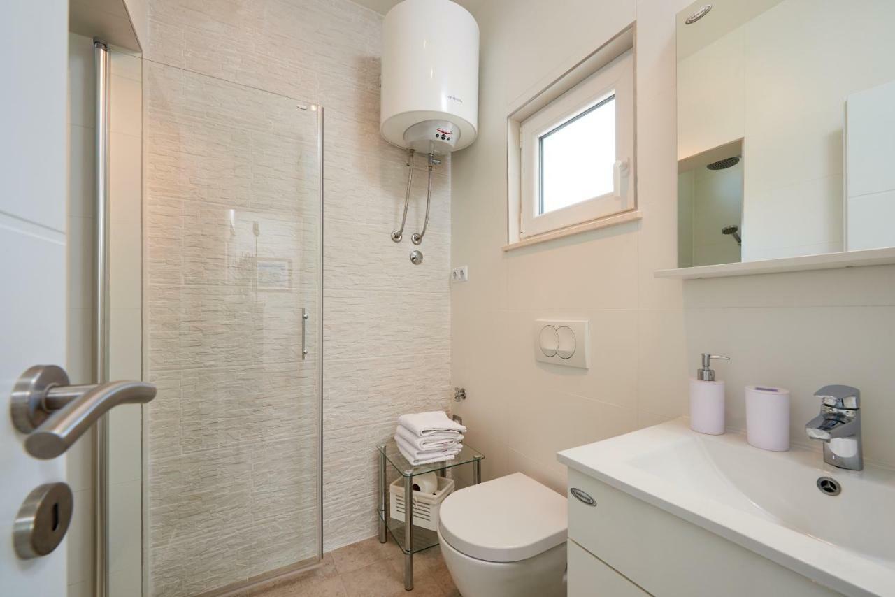 Apartmani Sara I Klara Trogir Buitenkant foto
